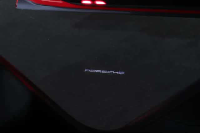 Porsche Taycan (2022) thumbnail 58