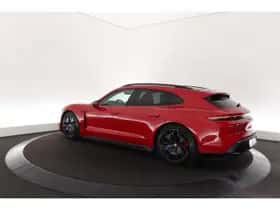 Porsche Taycan (2022) thumbnail 10
