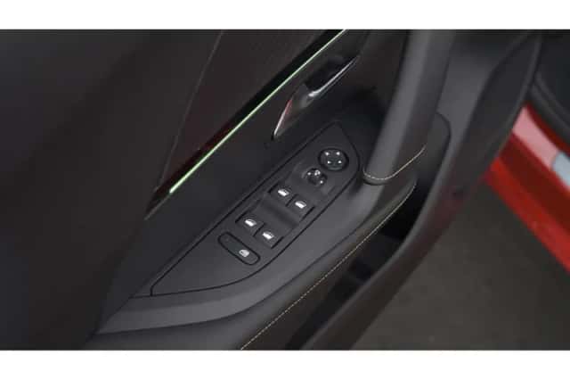 Peugeot 2008 (2022) thumbnail 20