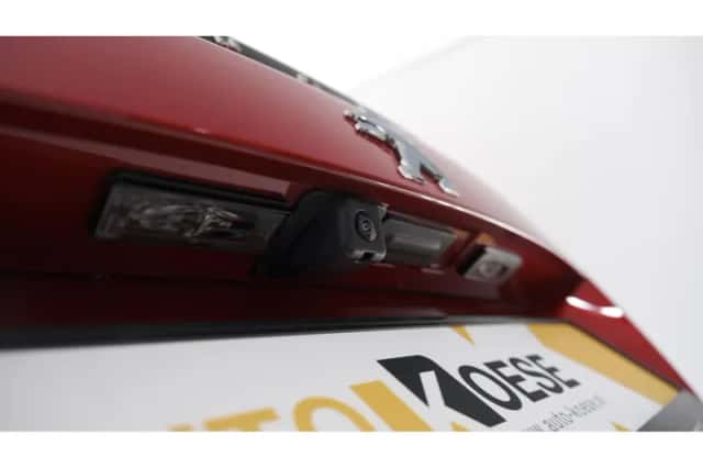 Peugeot 2008 (2022) thumbnail 3