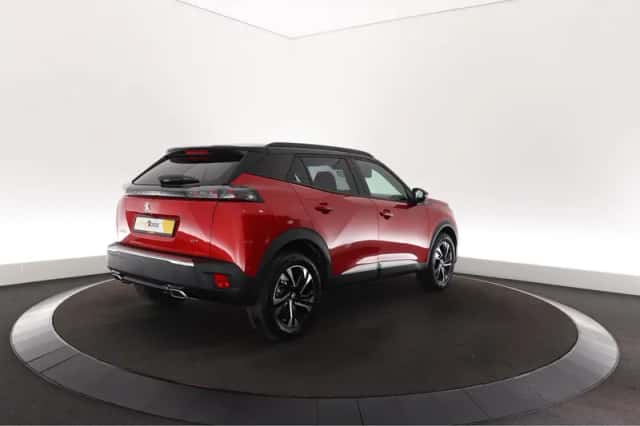 Peugeot 2008 (2022) thumbnail 5