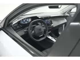Peugeot 308 (2024) thumbnail 2