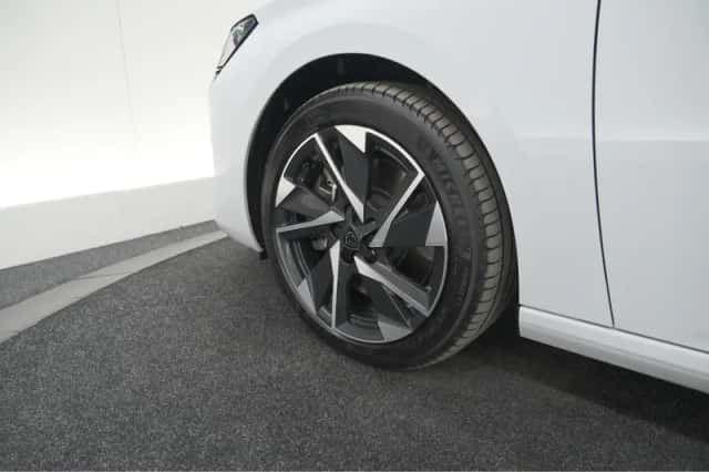 Peugeot 308 (2024) thumbnail 21