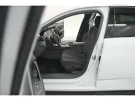 Peugeot 308 (2024) thumbnail 32