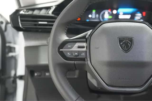 Peugeot 308 (2024) thumbnail 38