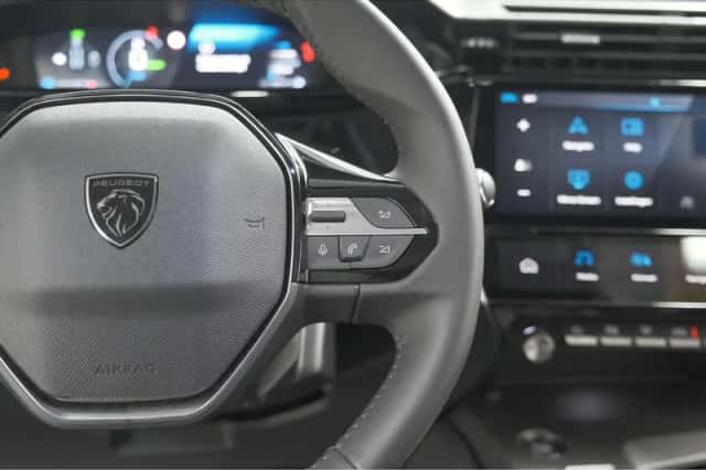 Peugeot 308 (2024) thumbnail 39