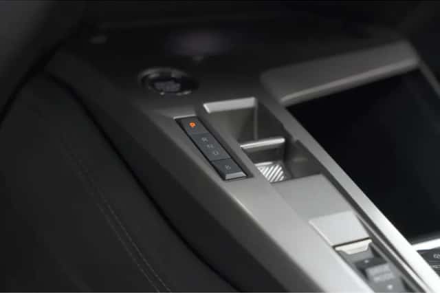 Peugeot 308 (2024) thumbnail 48