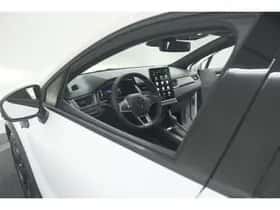 Renault Captur (2024) thumbnail 3