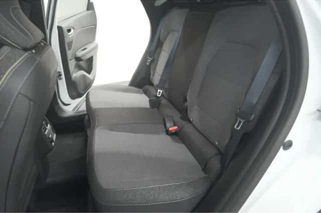 Renault Captur (2024) thumbnail 25