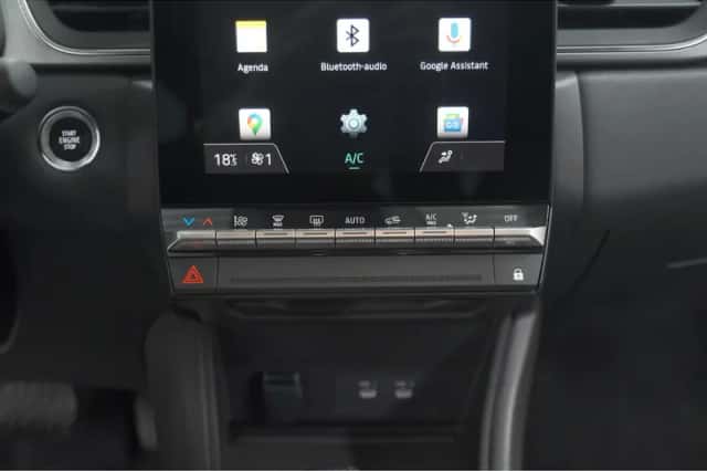 Renault Captur (2024) thumbnail 41