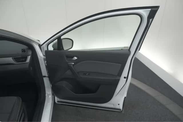 Renault Captur (2024) thumbnail 59
