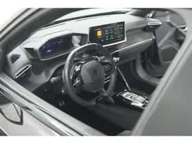 Peugeot 2008 (2025) thumbnail 3
