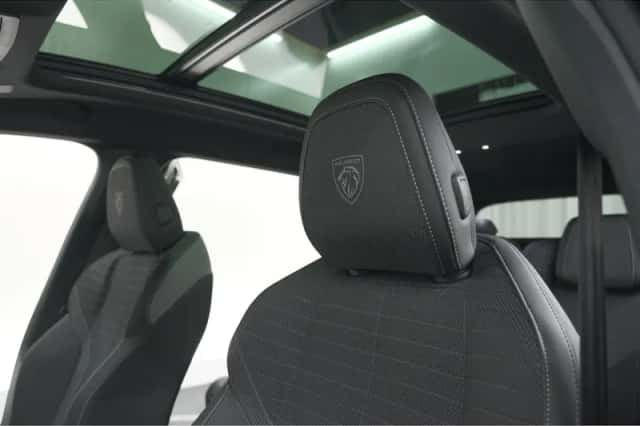Peugeot 5008 (2025) thumbnail 4