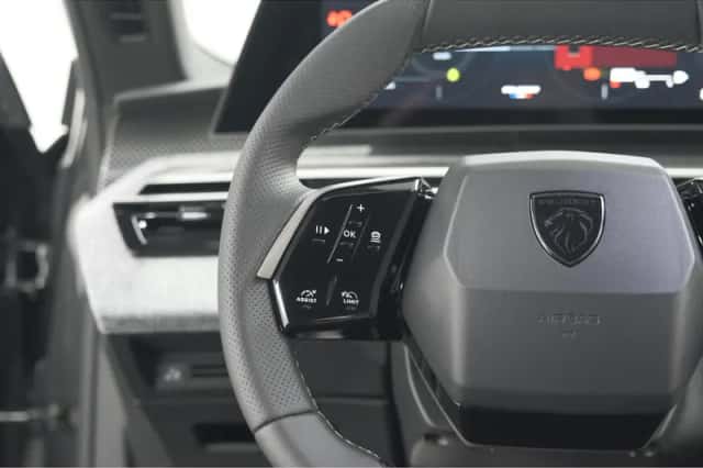 Peugeot 5008 (2025) thumbnail 31