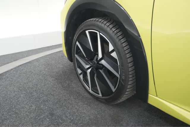 Peugeot 208 (2024) thumbnail 17