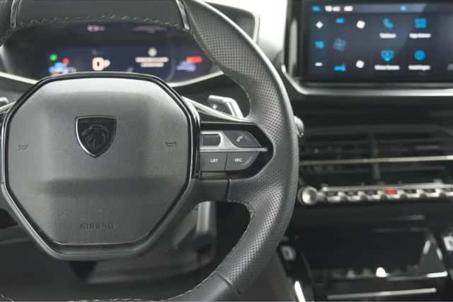 Peugeot 208 (2024) thumbnail 32