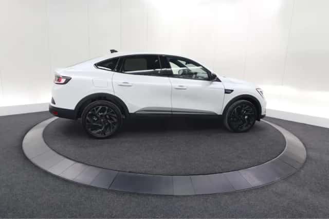 Renault Arkana (2025) thumbnail 9