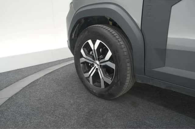 Dacia Duster (2025) thumbnail 14