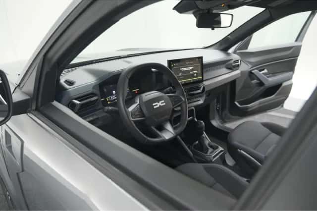 Dacia Duster (2025) thumbnail 4