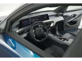 Peugeot 5008 (2025) thumbnail 2