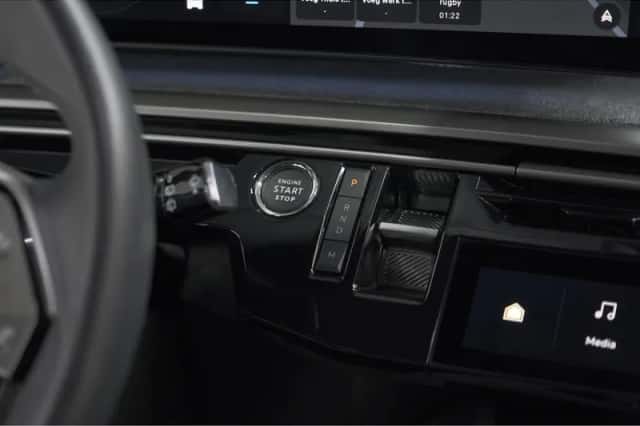 Peugeot 5008 (2025) thumbnail 42