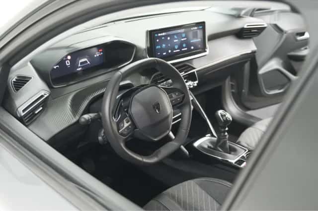Peugeot 208 (2025) thumbnail 2