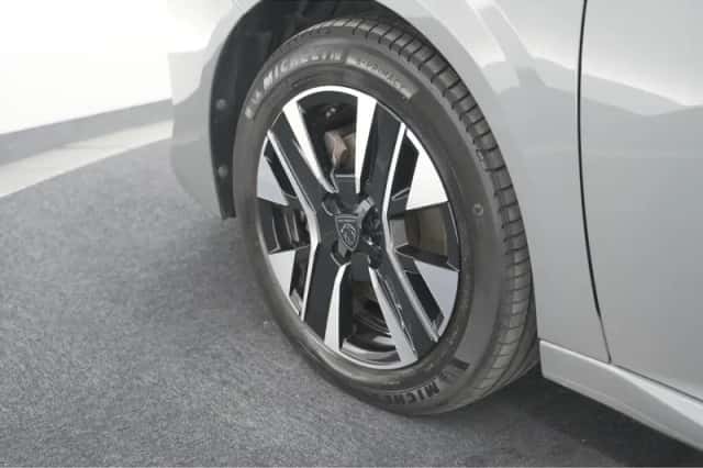 Peugeot 208 (2025) thumbnail 18