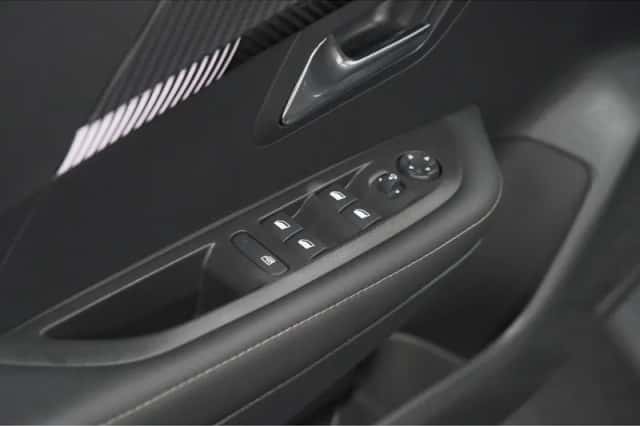 Peugeot 208 (2025) thumbnail 21