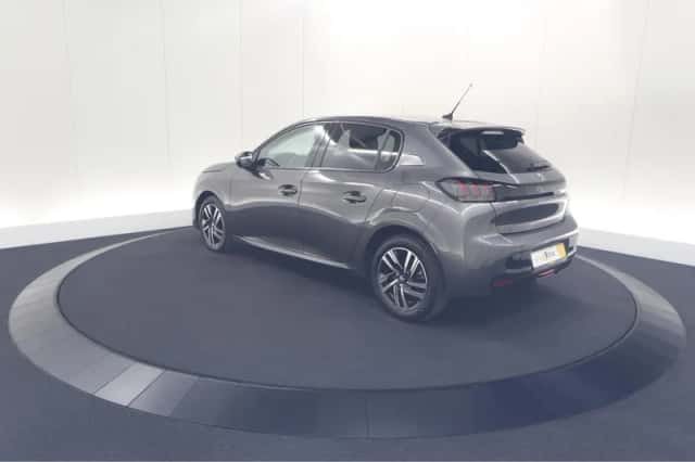 Peugeot 208 (2021) thumbnail 11