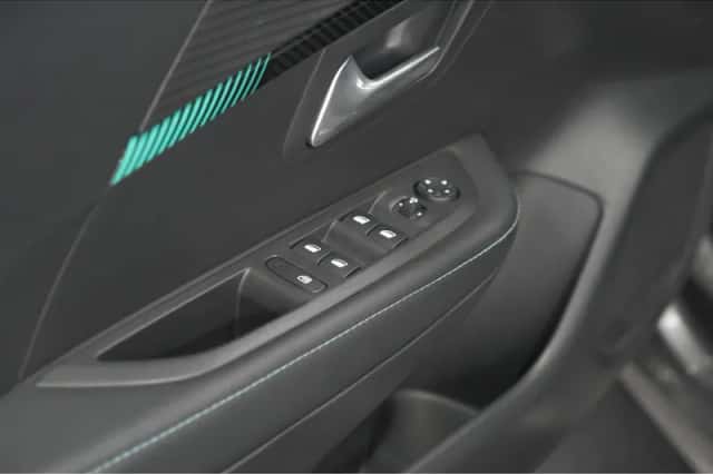 Peugeot 208 (2021) thumbnail 19