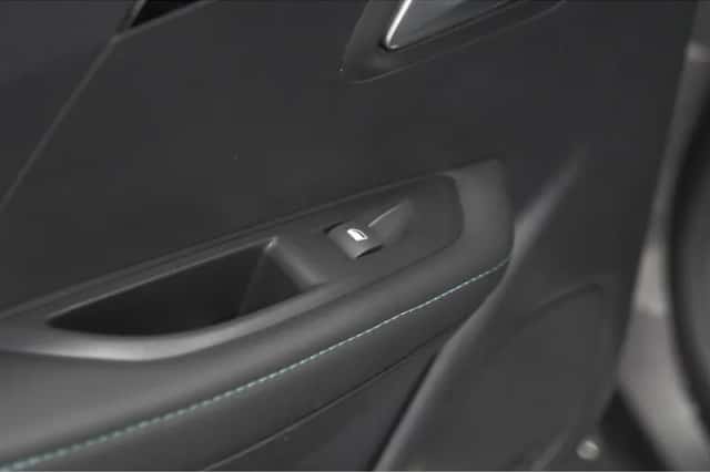 Peugeot 208 (2021) thumbnail 22