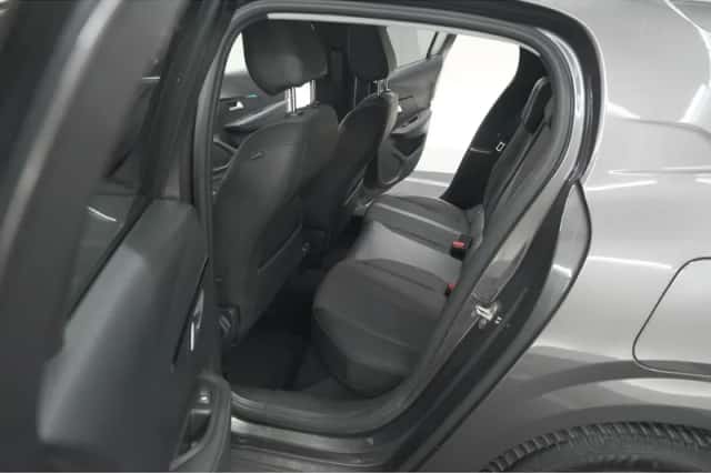 Peugeot 208 (2021) thumbnail 23