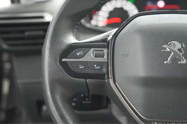 Peugeot 208 (2021) thumbnail 26
