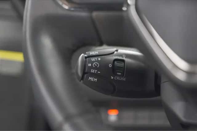 Peugeot 208 (2021) thumbnail 30