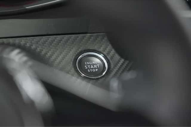 Peugeot 208 (2021) thumbnail 32