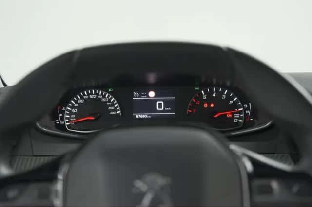 Peugeot 208 (2021) thumbnail 33