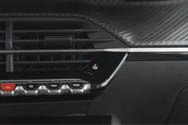 Peugeot 208 (2021) thumbnail 40