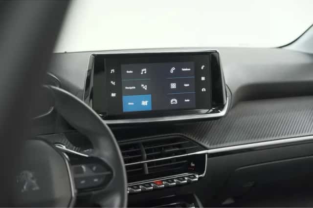 Peugeot 208 (2021) thumbnail 41