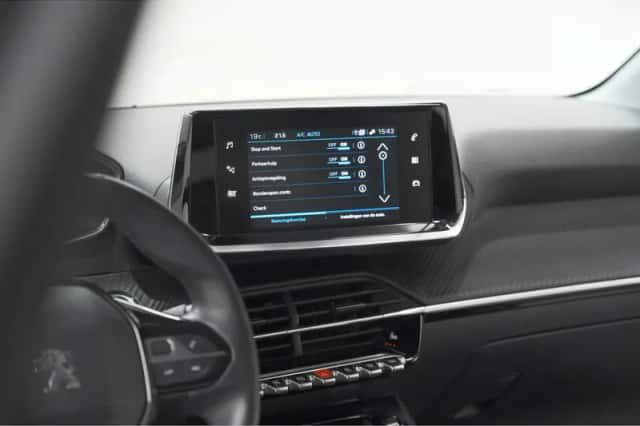 Peugeot 208 (2021) thumbnail 48