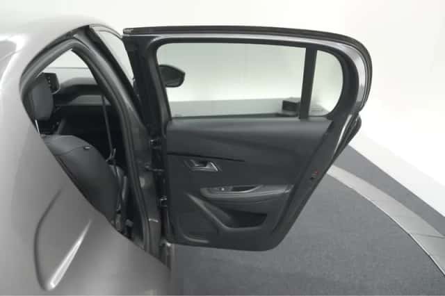 Peugeot 208 (2021) thumbnail 56
