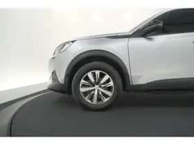 Peugeot 2008 (2023) thumbnail 16