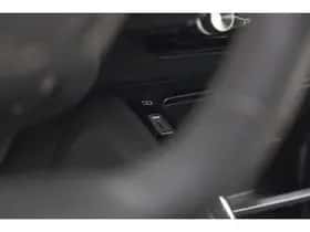 Peugeot 2008 (2023) thumbnail 38