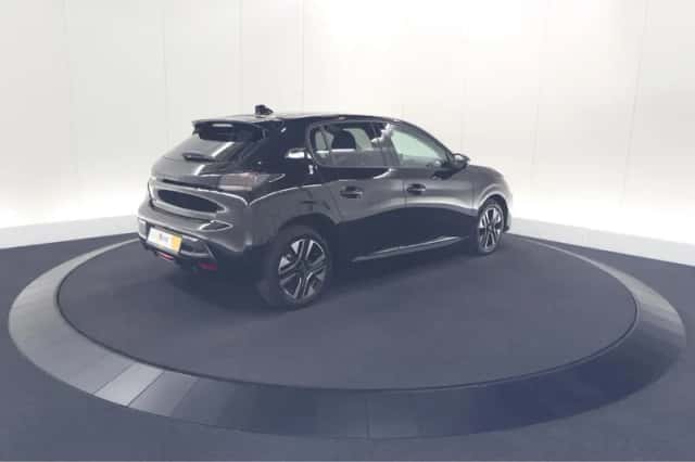 Peugeot 208 (2025) thumbnail 5