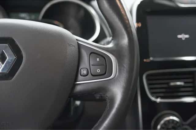 Renault Clio (2019) thumbnail 25