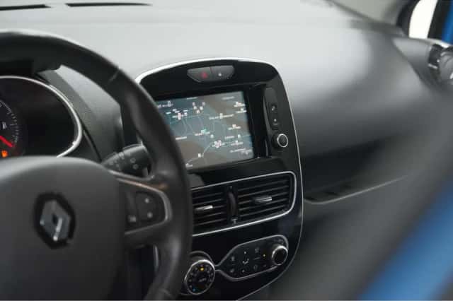 Renault Clio (2019) thumbnail 38