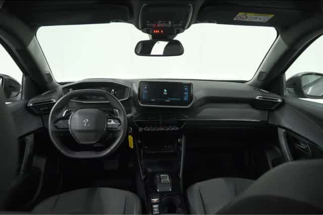 Peugeot 2008 (2023) thumbnail 12