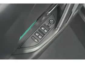 Peugeot 2008 (2023) thumbnail 17