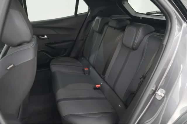 Peugeot 2008 (2023) thumbnail 19