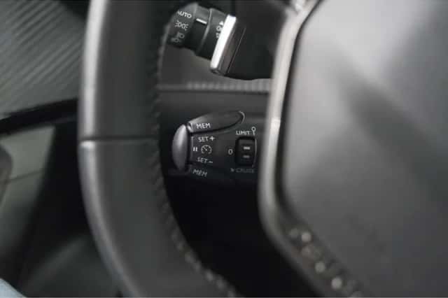 Peugeot 2008 (2023) thumbnail 26