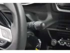 Peugeot 2008 (2023) thumbnail 28